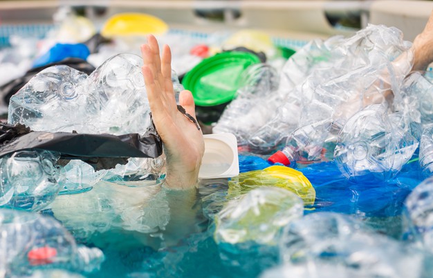 تفسير رؤية الغرق في البحر